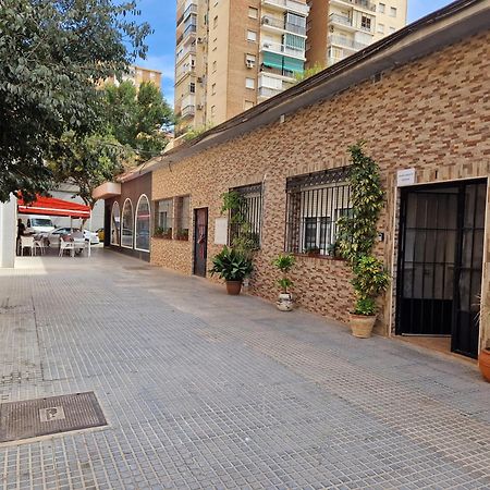 Apartamento Abadia Малага Екстер'єр фото
